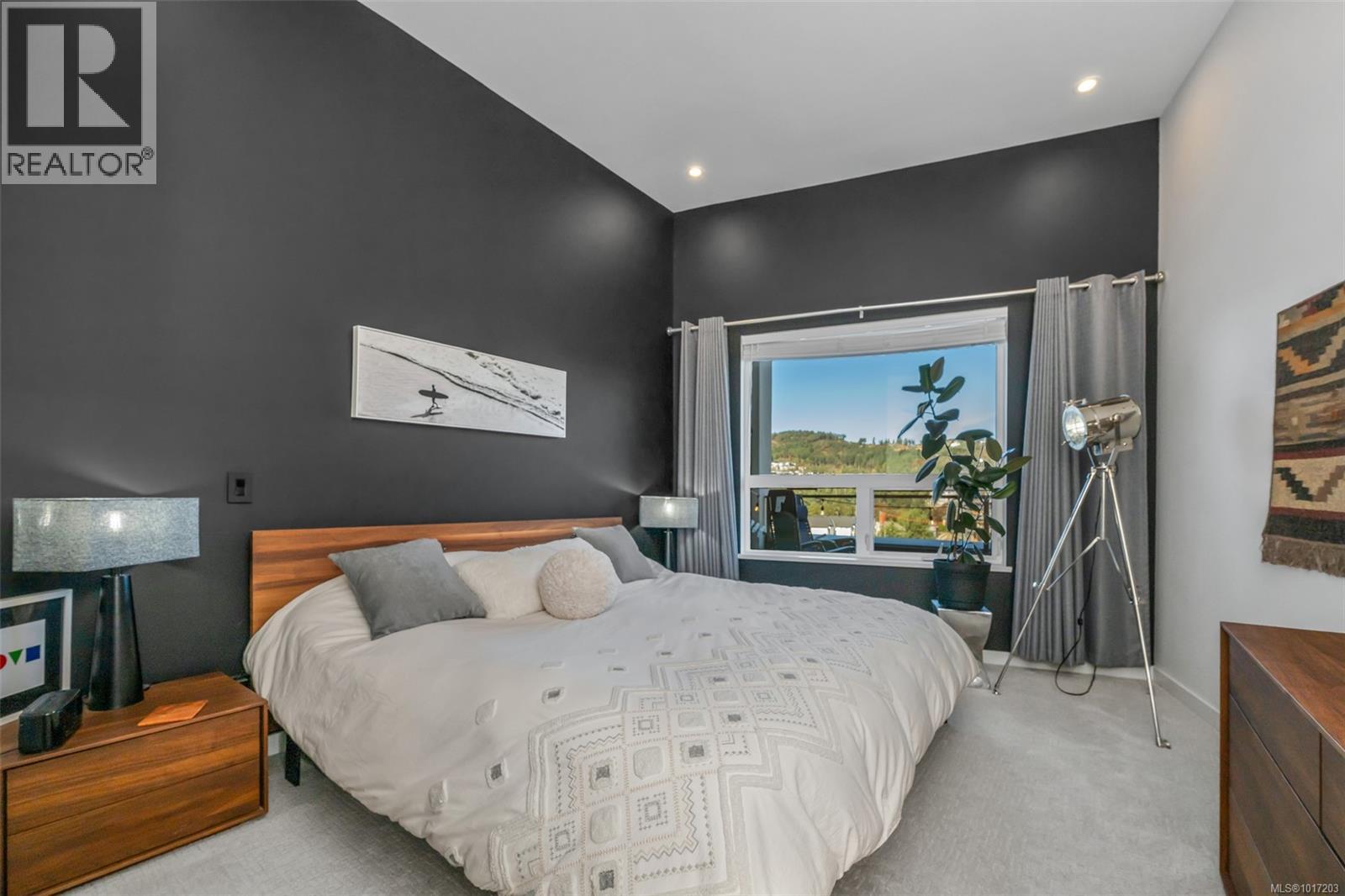 608 947 Whirlaway Crescent, Langford