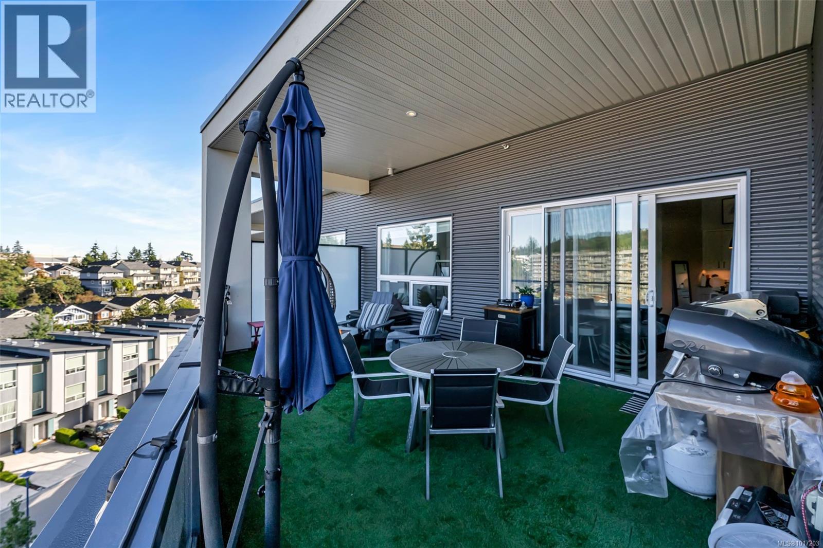608 947 Whirlaway Crescent, Langford