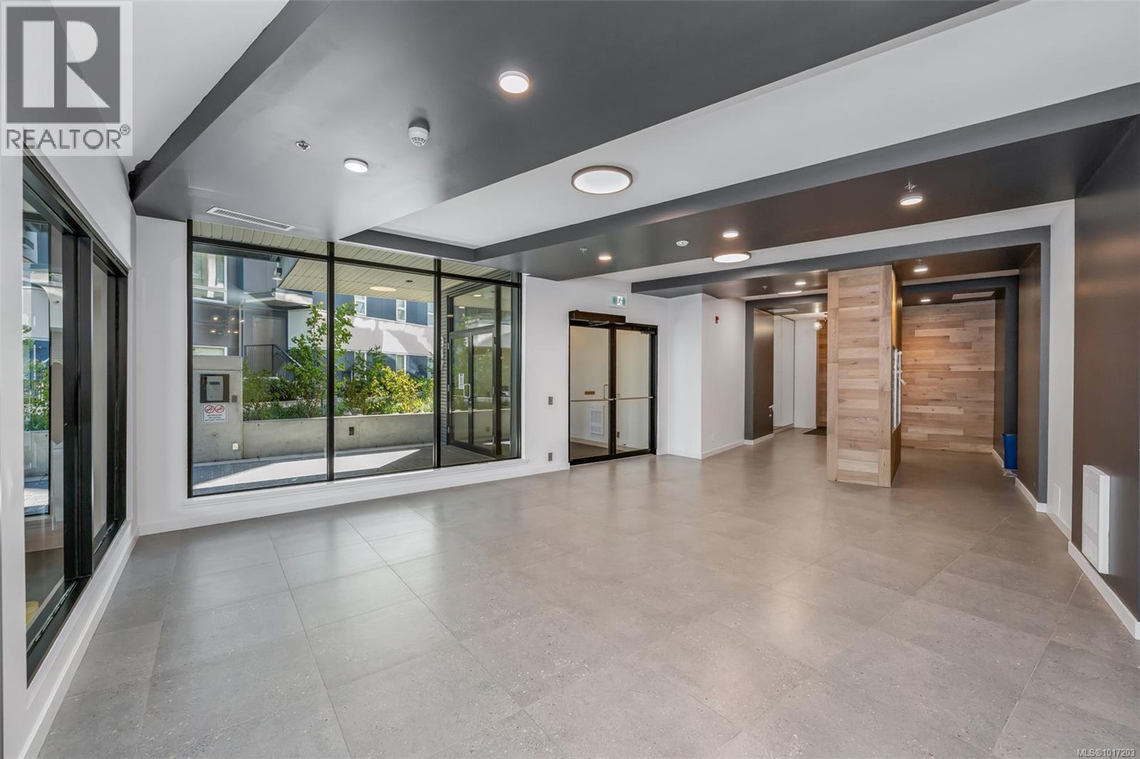 608 947 Whirlaway Crescent, Langford