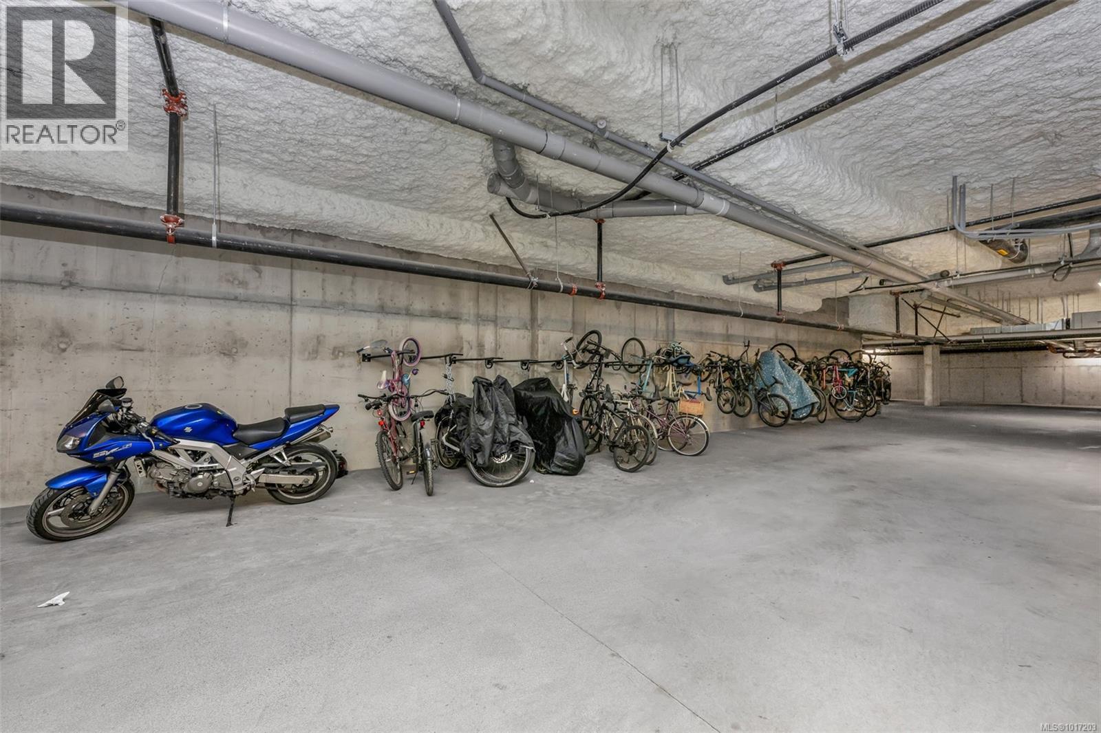 608 947 Whirlaway Crescent, Langford