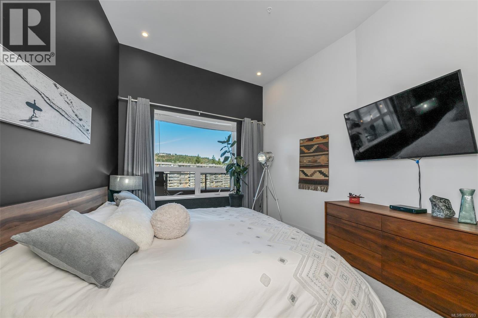 608 947 Whirlaway Crescent, Langford