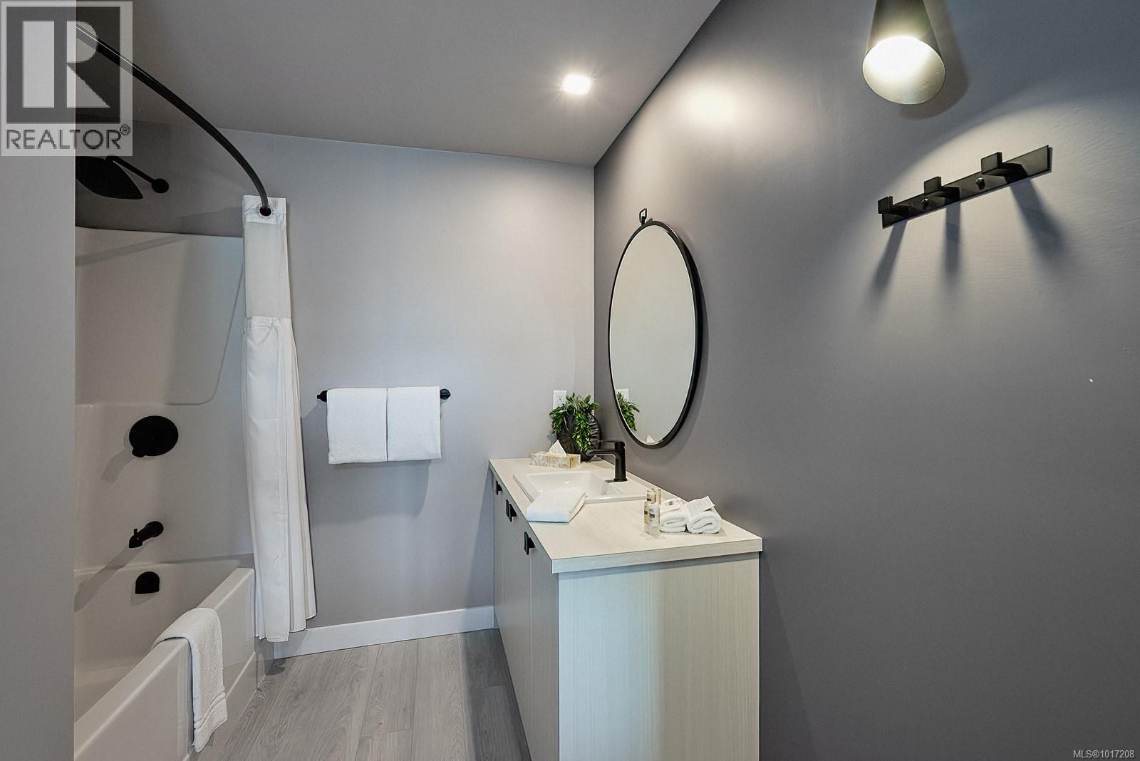 52 1175 RESORT Dr, Parksville