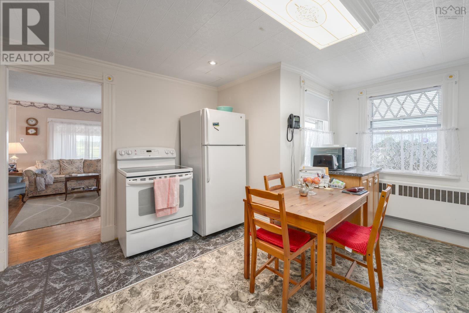 Property 14 of 44 of 2504 Highway 1