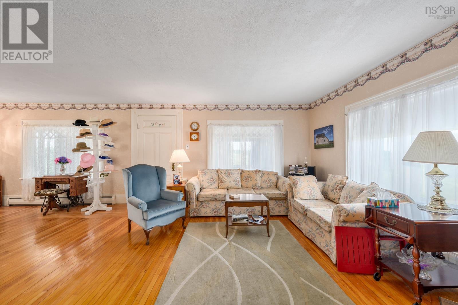 Property 27 of 44 of 2504 Highway 1