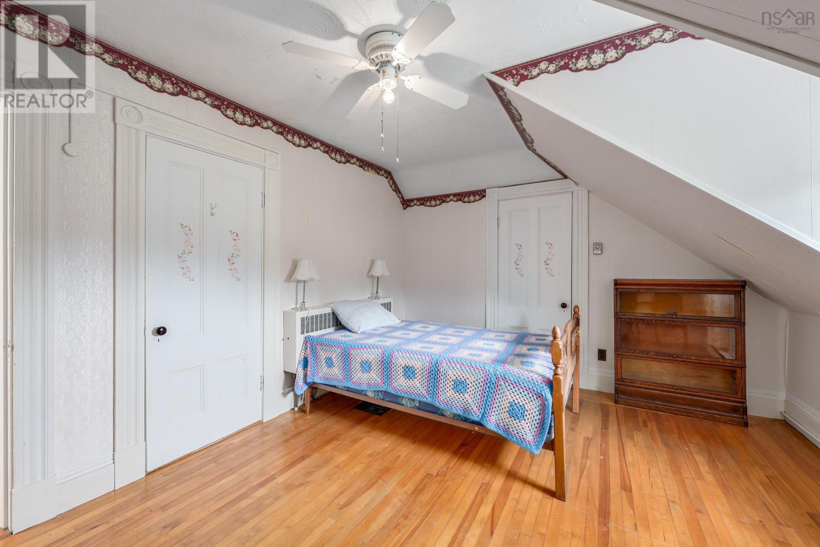 Property 30 of 44 of 2504 Highway 1