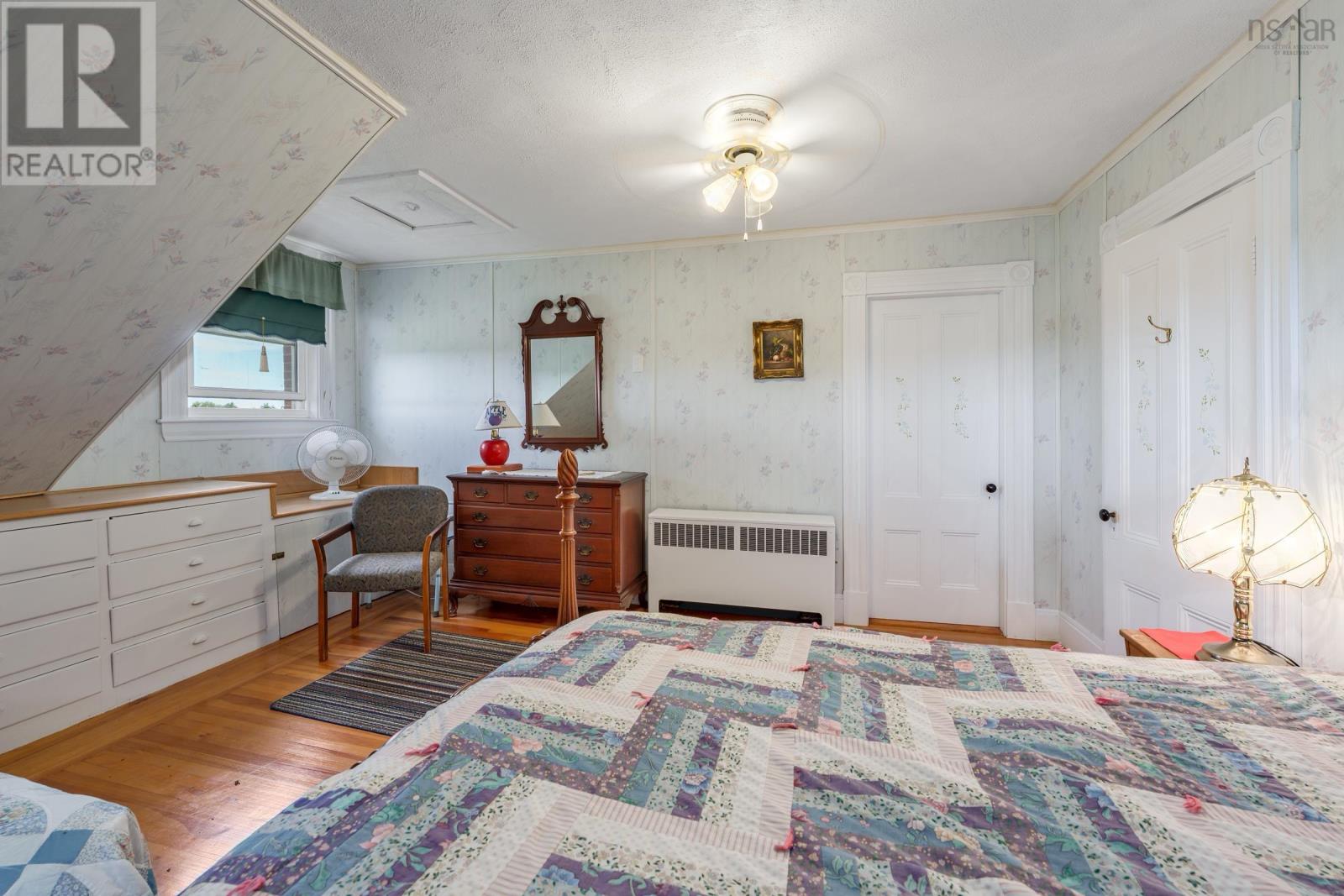 Property 33 of 44 of 2504 Highway 1