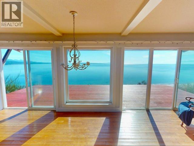 3176 OCEANVIEW LANE, Savary Island