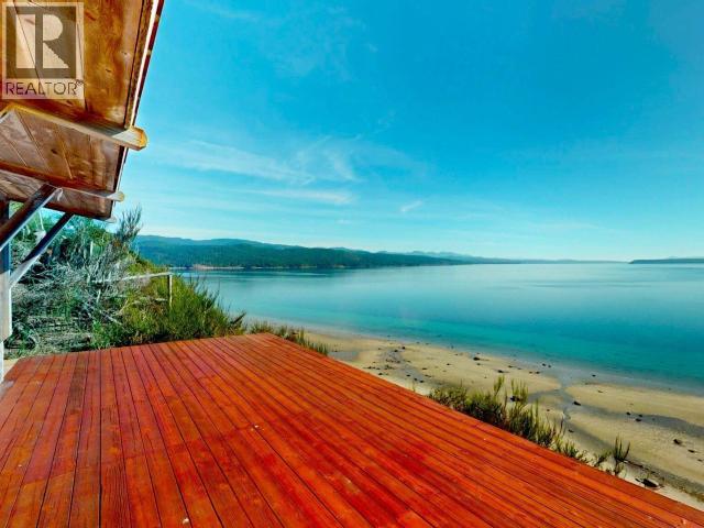3176 OCEANVIEW LANE, Savary Island