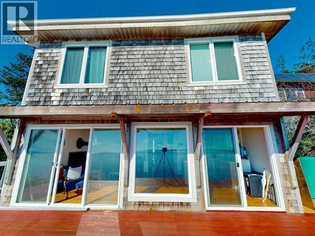 3176 OCEANVIEW LANE, Savary Island