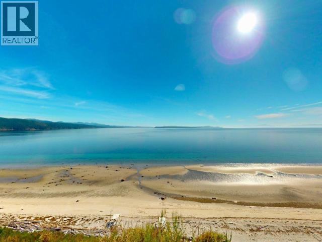 3176 OCEANVIEW LANE, Savary Island