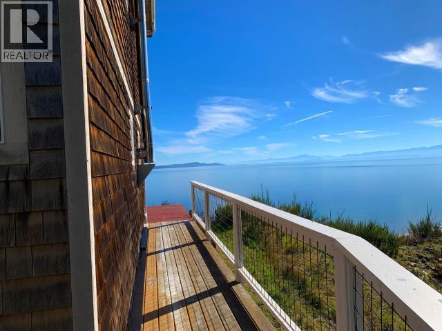 3176 OCEANVIEW LANE, Savary Island