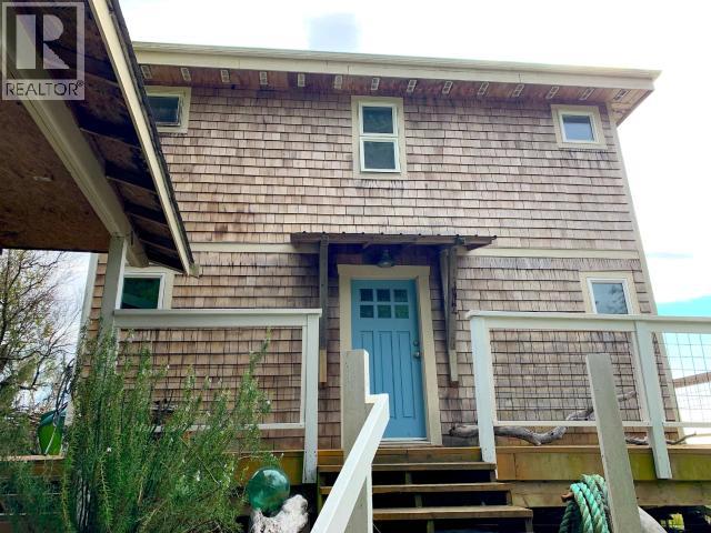 3176 OCEANVIEW LANE, Savary Island