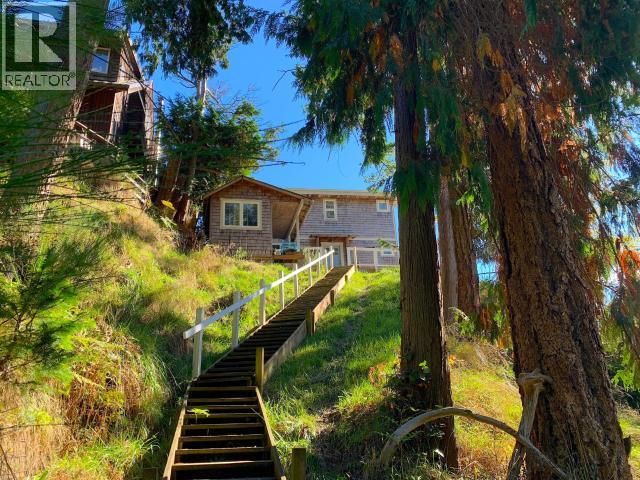 3176 OCEANVIEW LANE, Savary Island