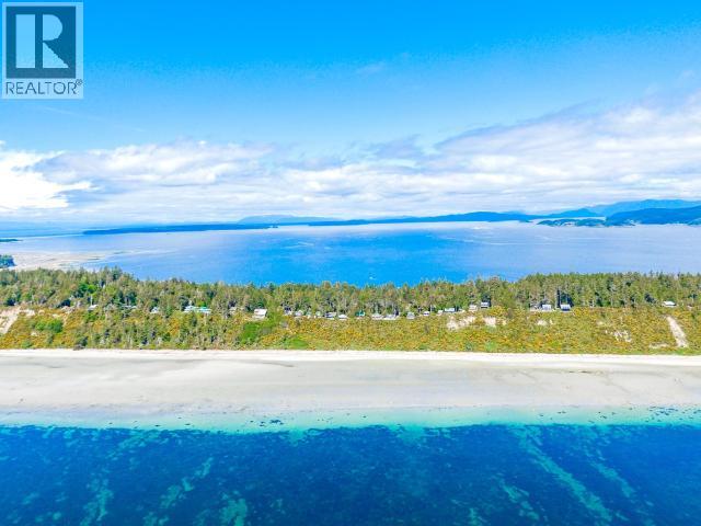 3176 OCEANVIEW LANE, Savary Island