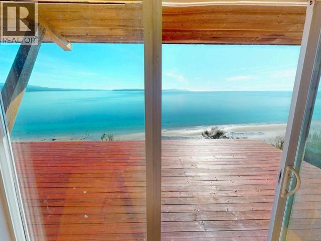 3176 OCEANVIEW LANE, Savary Island