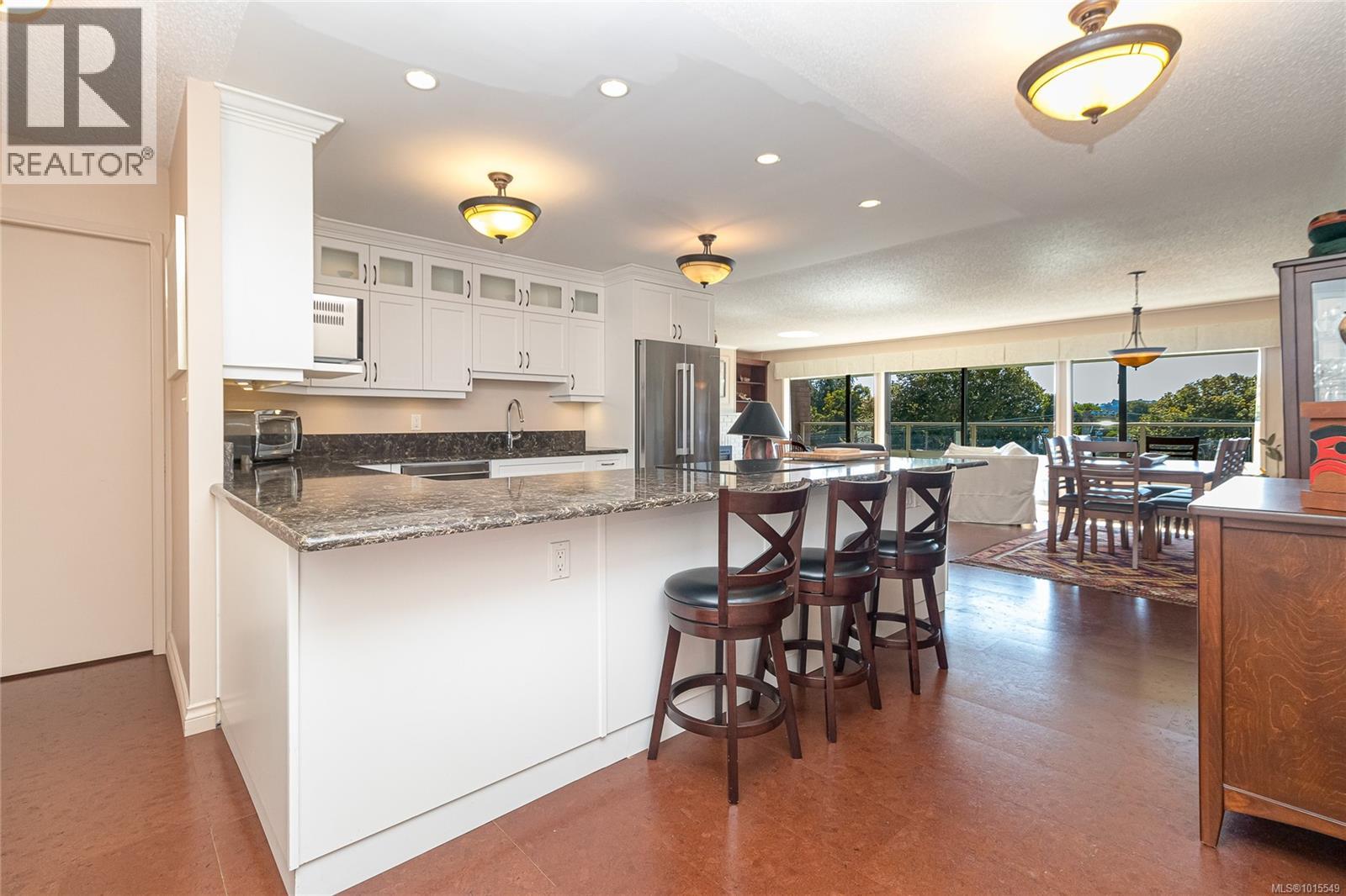 503 1175 Newport Ave, Oak Bay