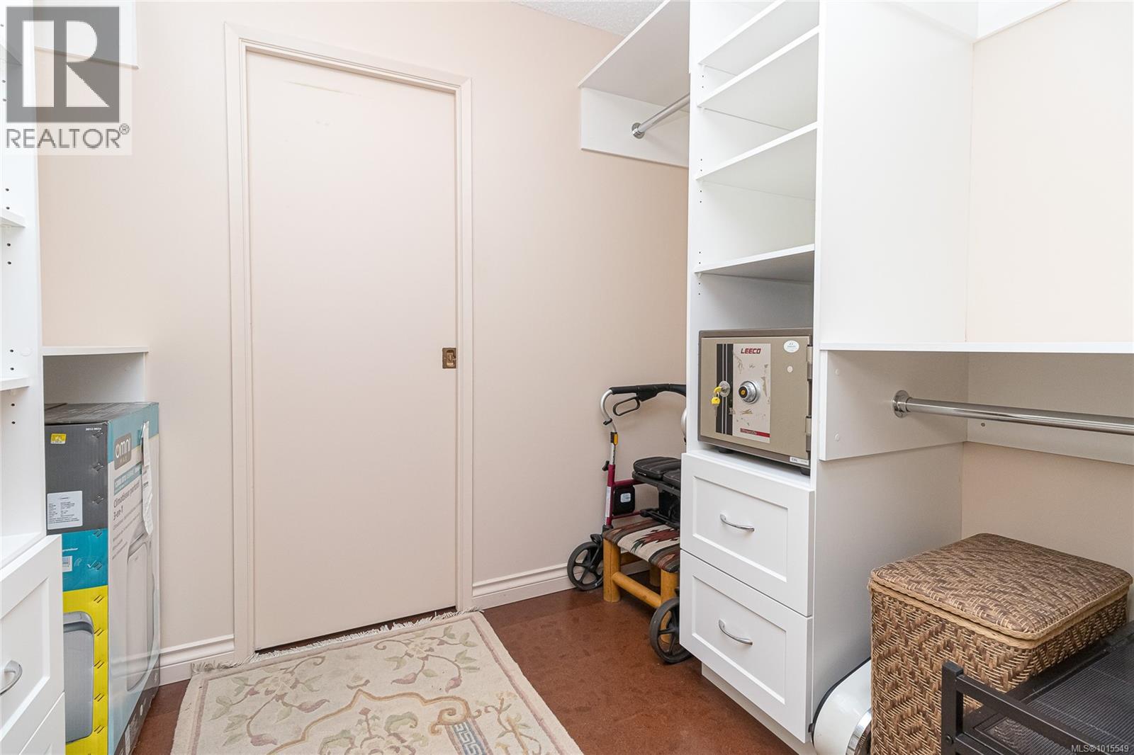 503 1175 Newport Ave, Oak Bay