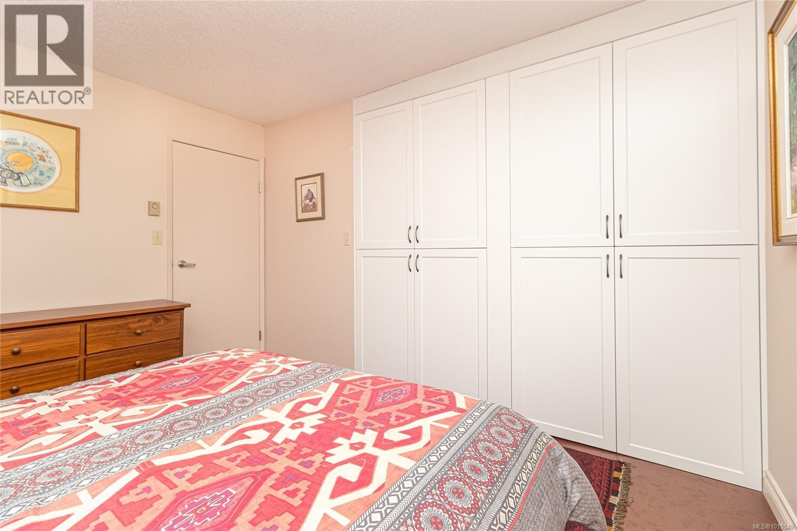 503 1175 Newport Ave, Oak Bay