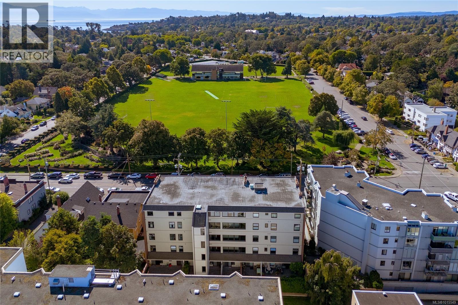 503 1175 Newport Ave, Oak Bay