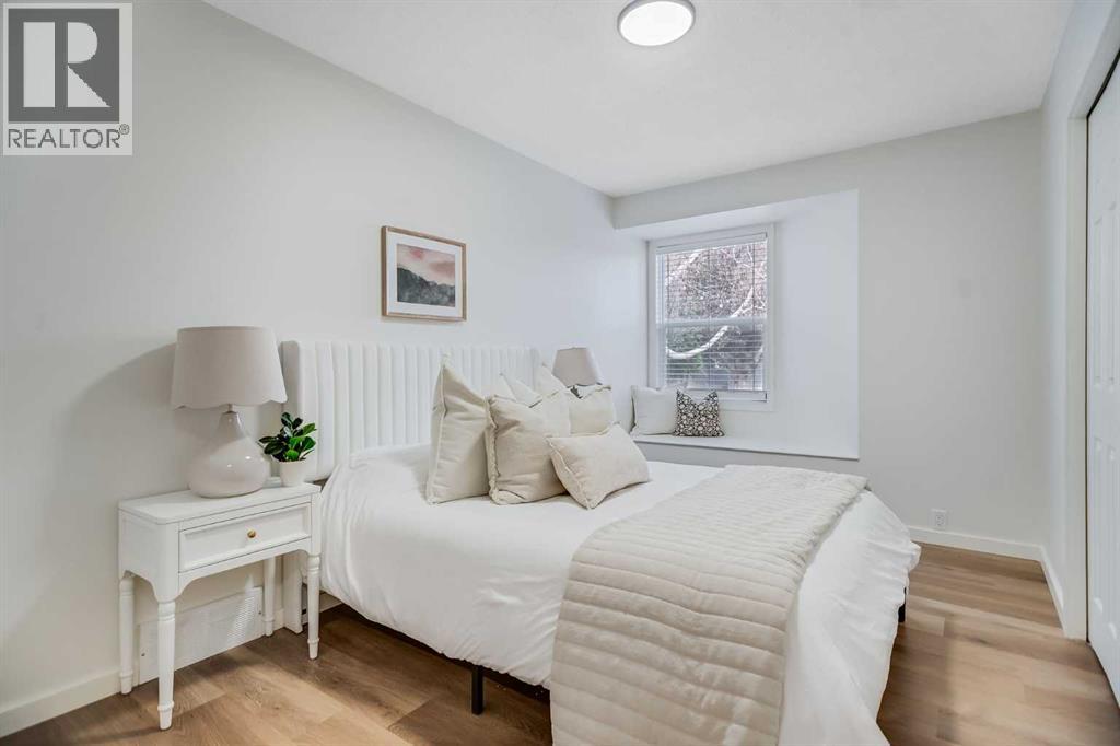 Single Family House Bungalow for Sale in  Woodford Drive SW Woodbine Calgary 