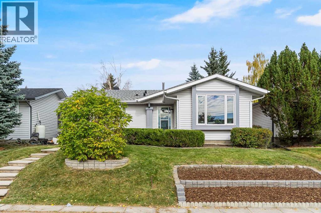 92 Woodford Drive SW, Calgary, Alberta
