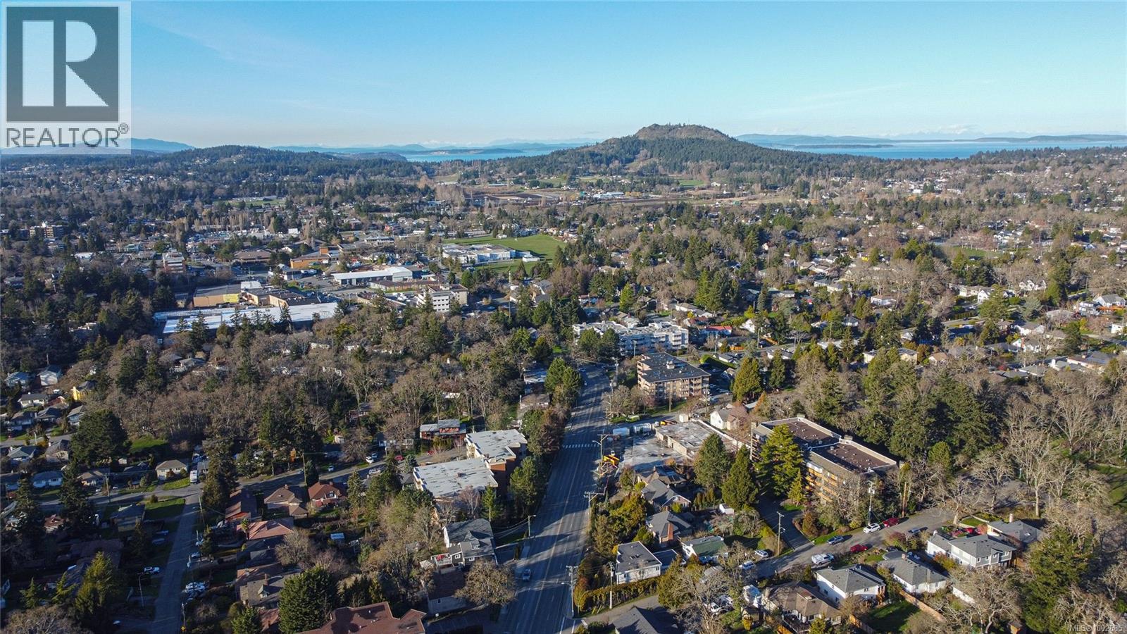  3771 Winston Crescent, Saanich