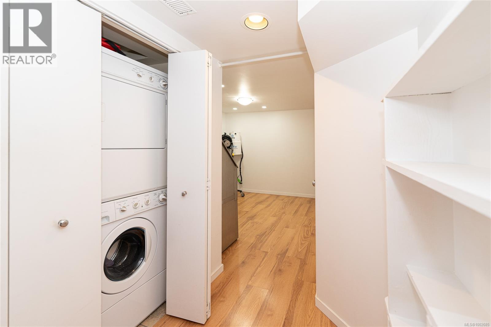  3771 Winston Crescent, Saanich