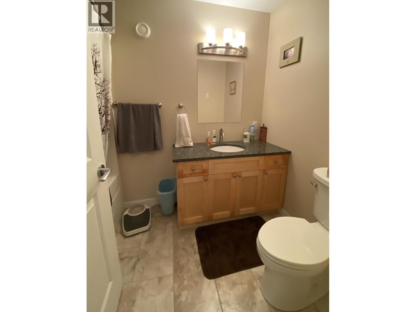 206 4719 DAVIS AVENUE, Terrace