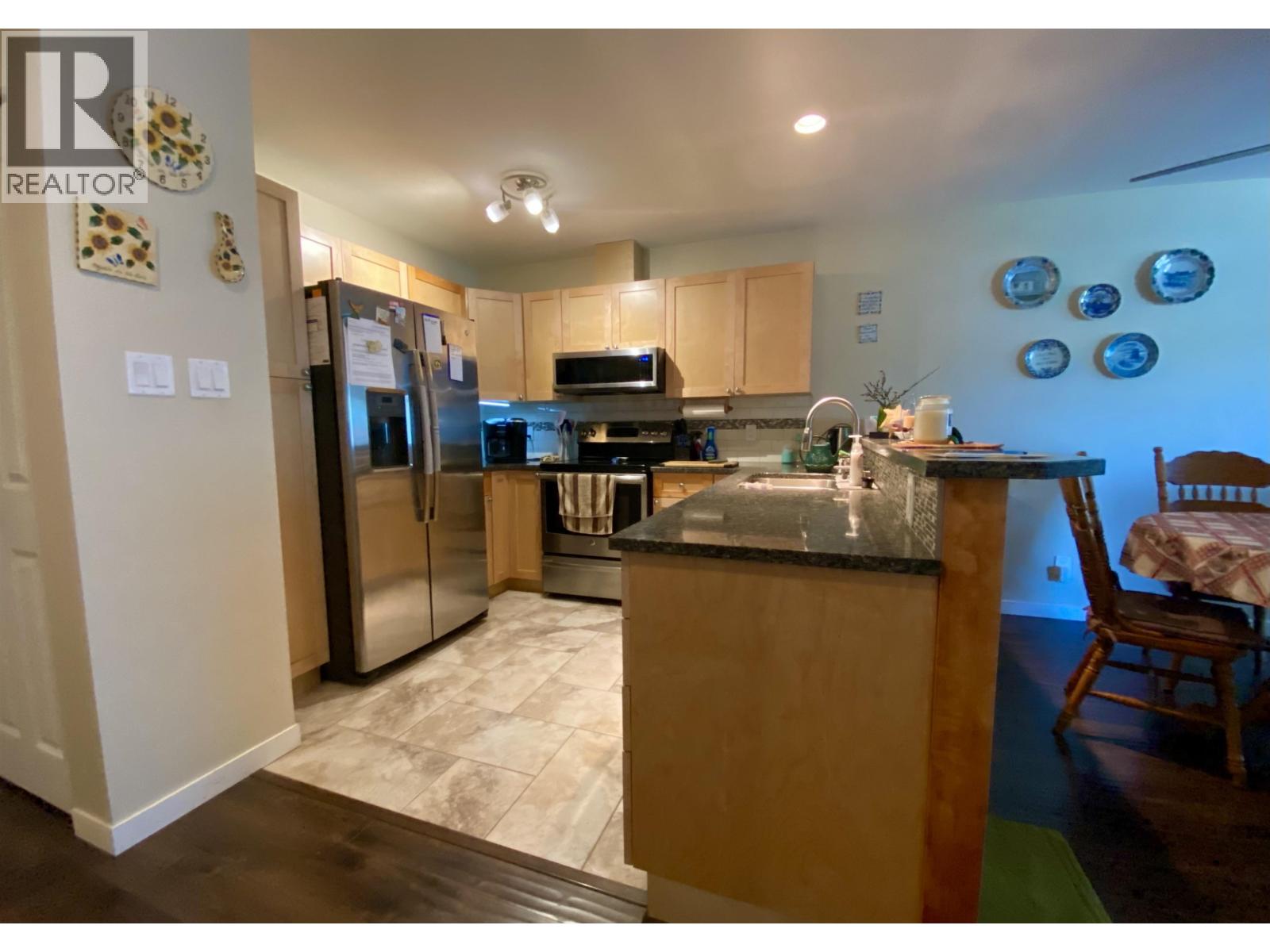 206 4719 DAVIS AVENUE, Terrace