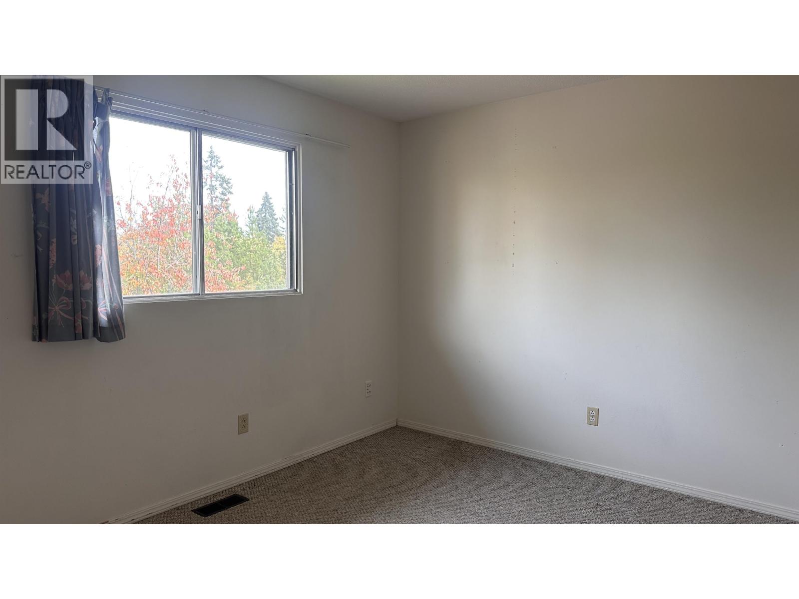 4118-4122 1ST AVENUE, Prince George