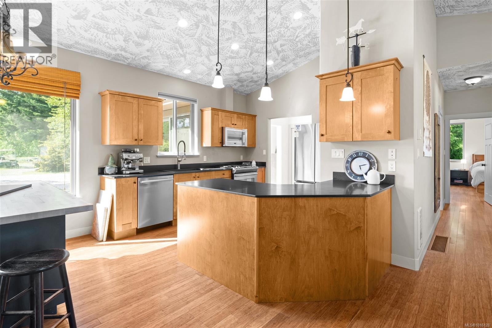  3700 Hankins Road, Duncan