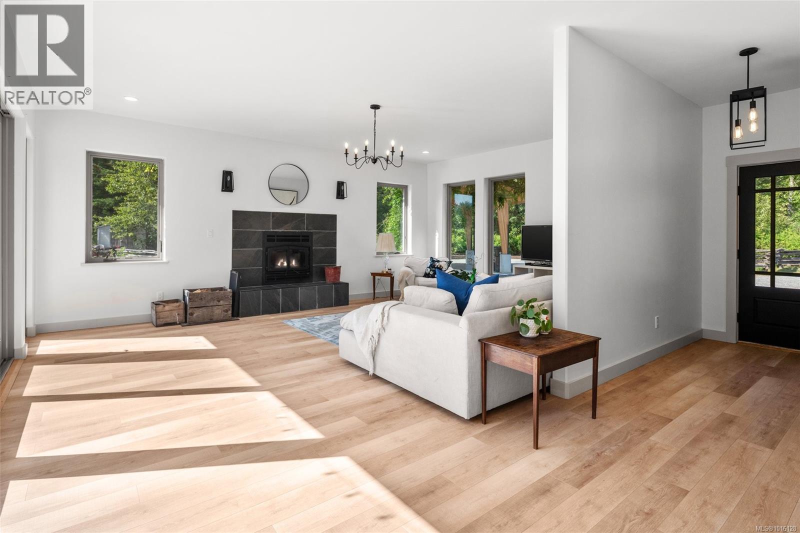 3700 Hankins Road, Duncan