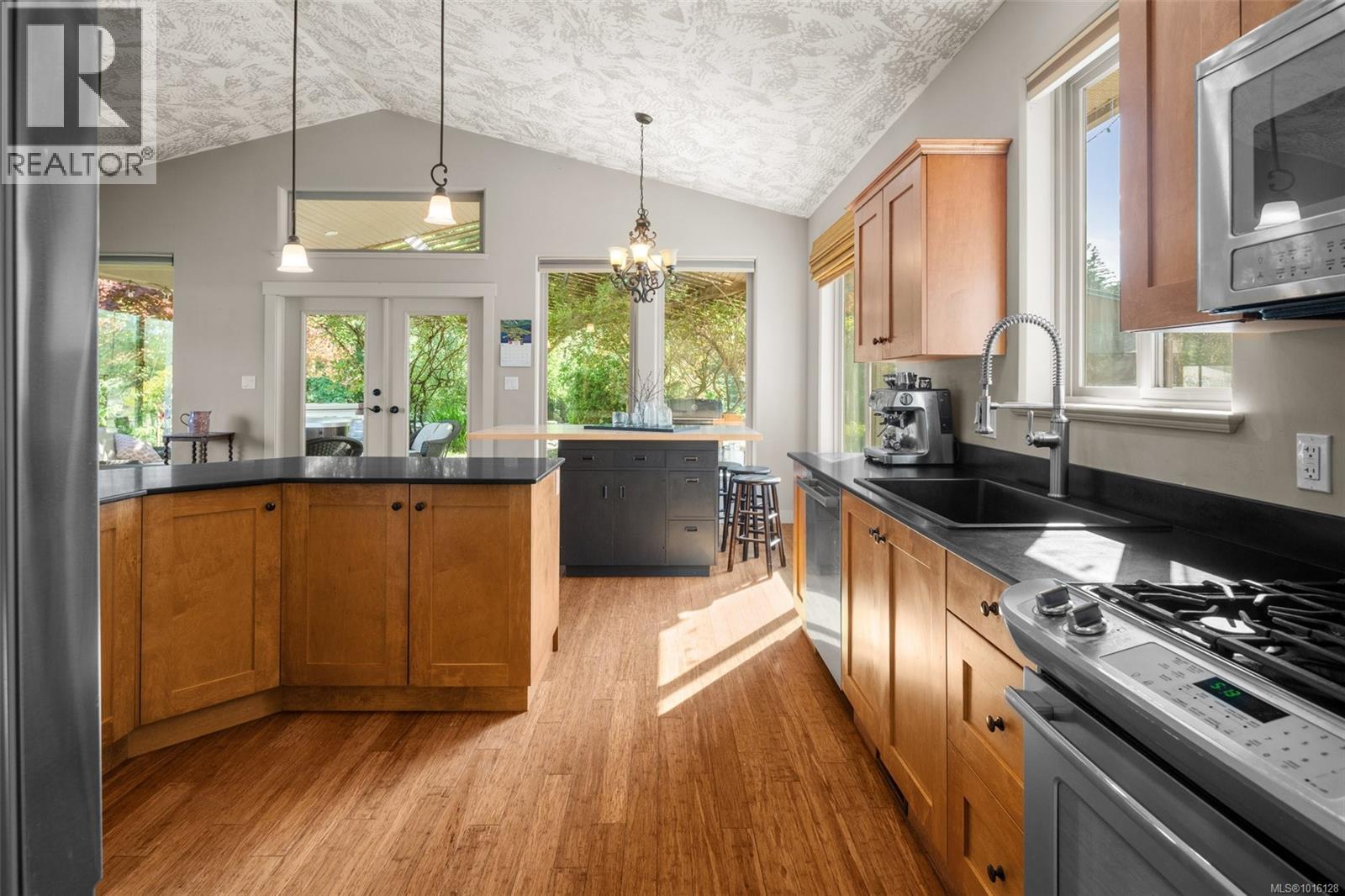  3700 Hankins Road, Duncan