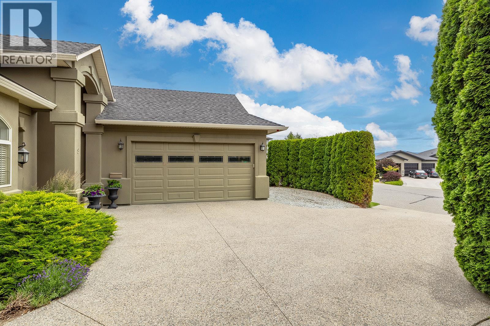 3103 THACKER Drive, West Kelowna