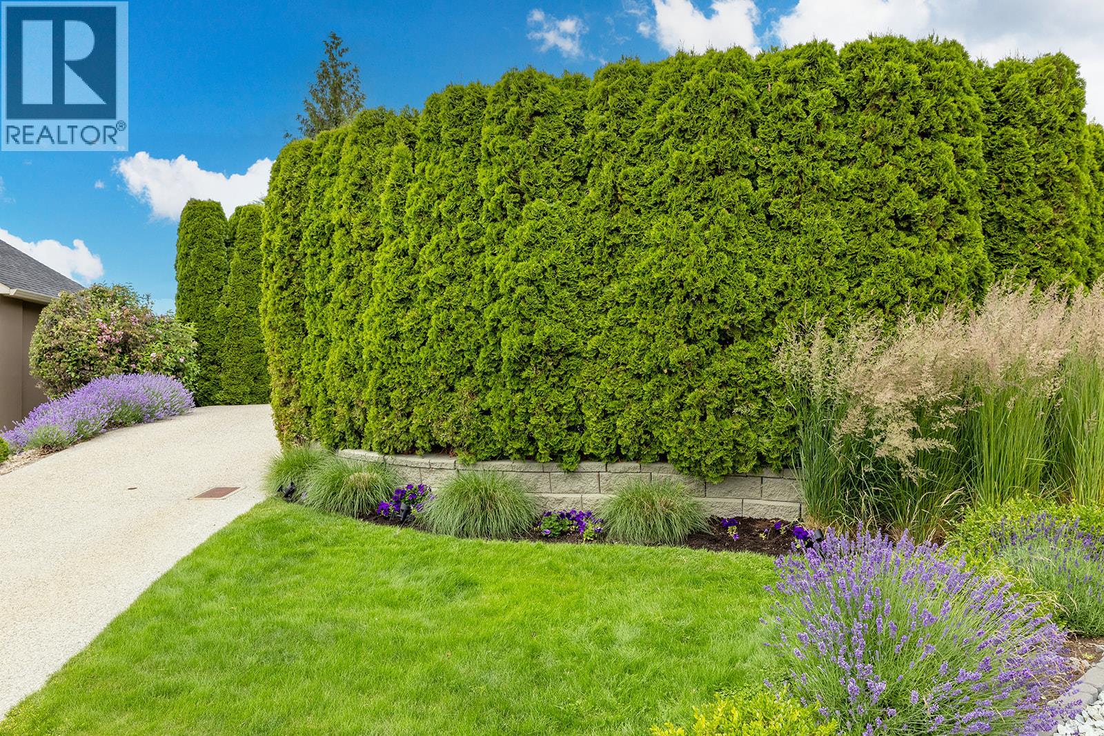  3103 THACKER Drive, West Kelowna