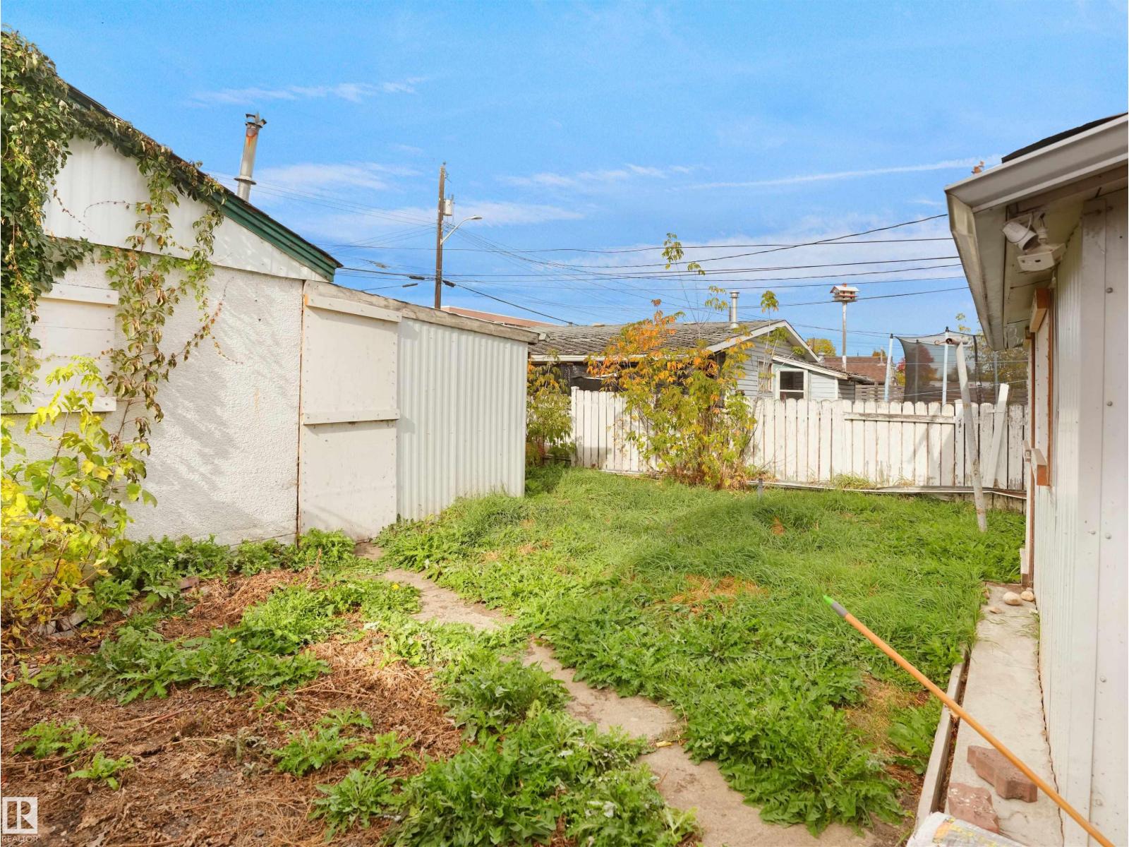 12932 126 ST NW, Edmonton