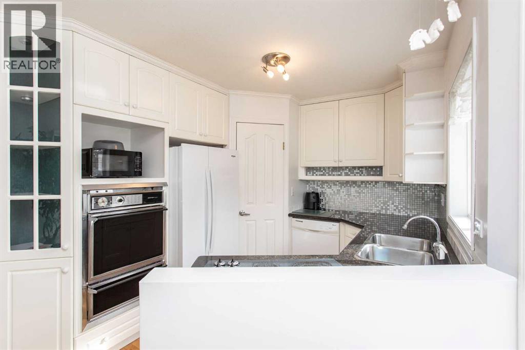 4727 49A Avenue, Lacombe