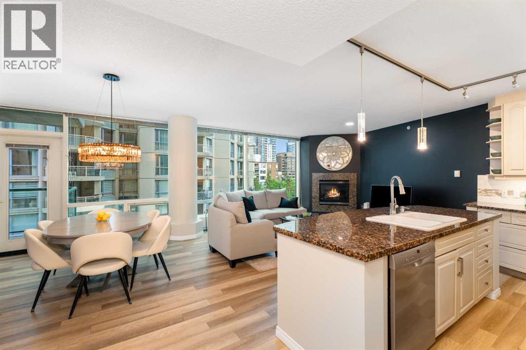 Single Family House for Sale in    Avenue SW Eau Claire Calgary 