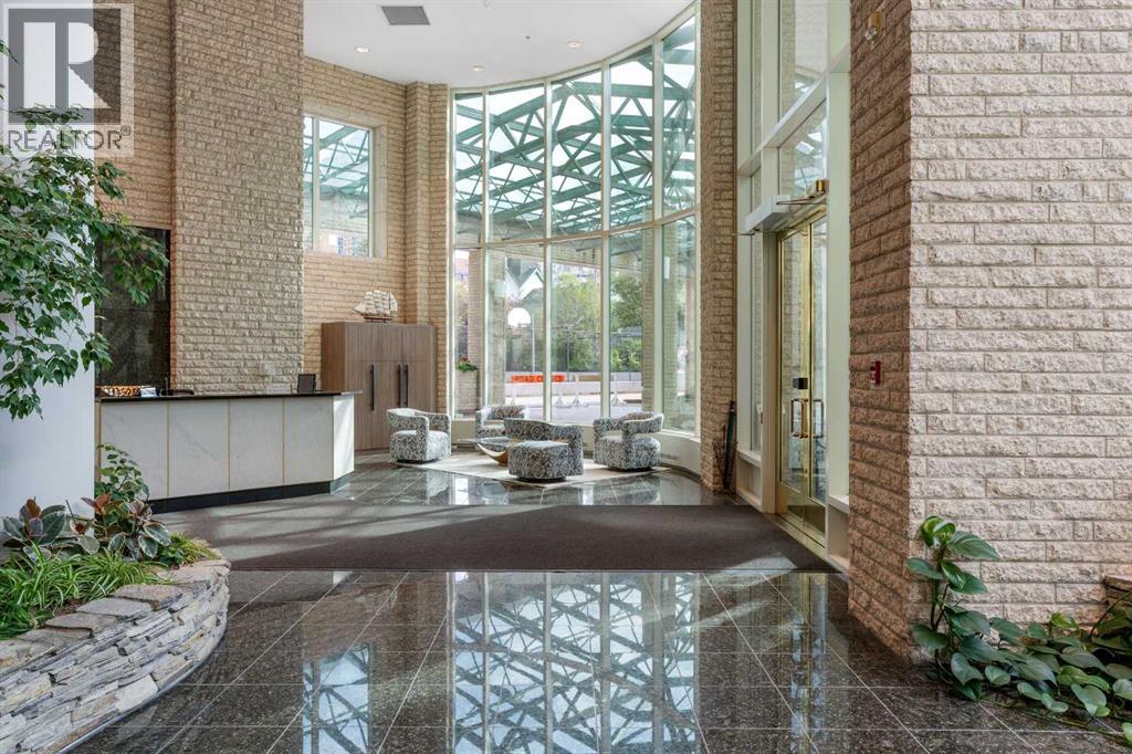 Single Family House for Sale in    Avenue SW Eau Claire Calgary 