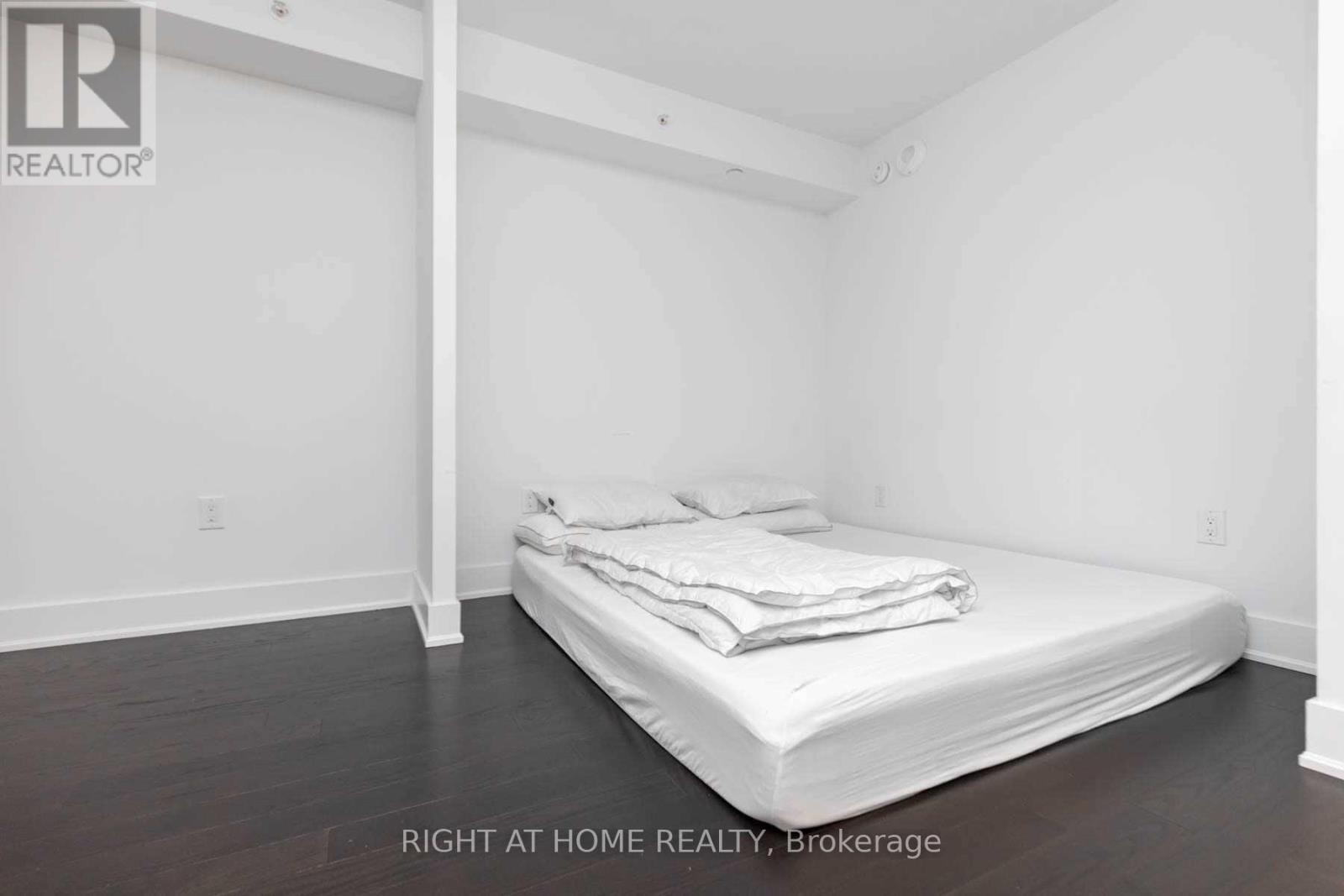 #1518 955 BAY STREET - 10
