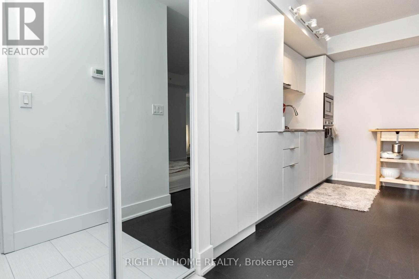 #1518 955 BAY STREET - 12