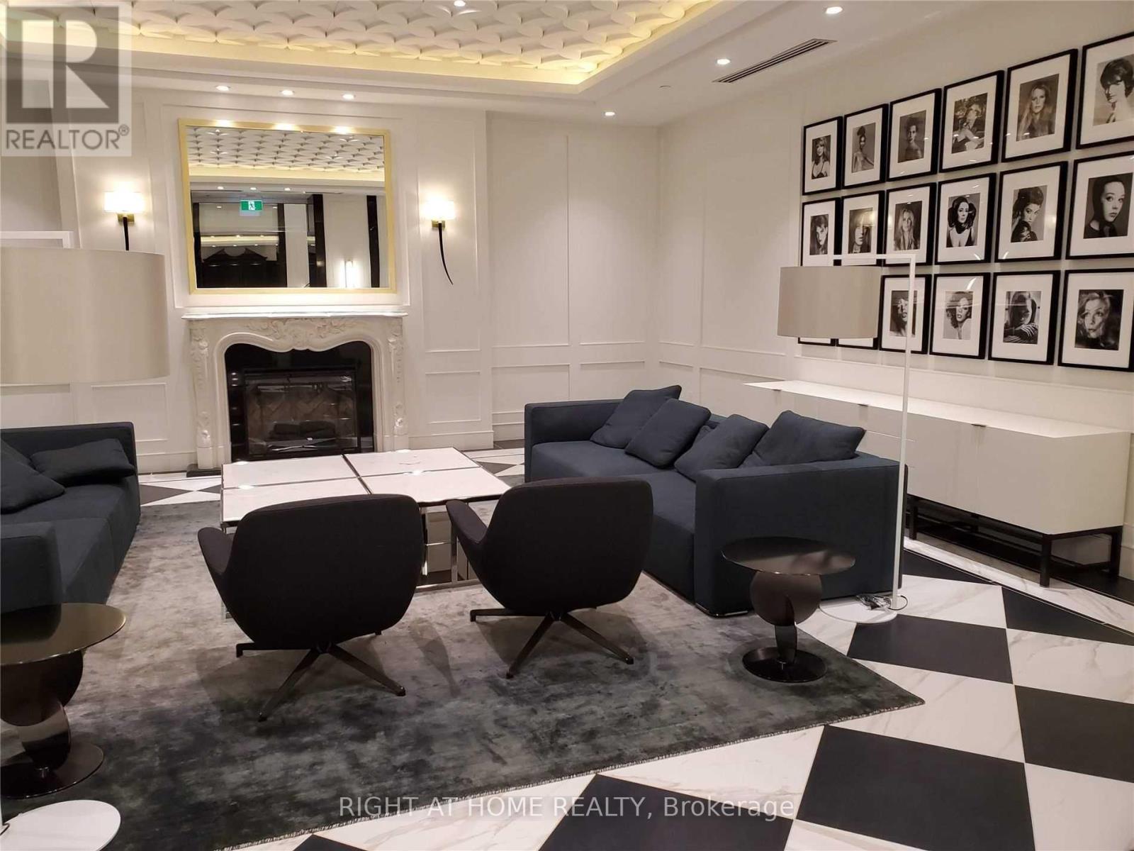 #1518 955 BAY STREET - 19