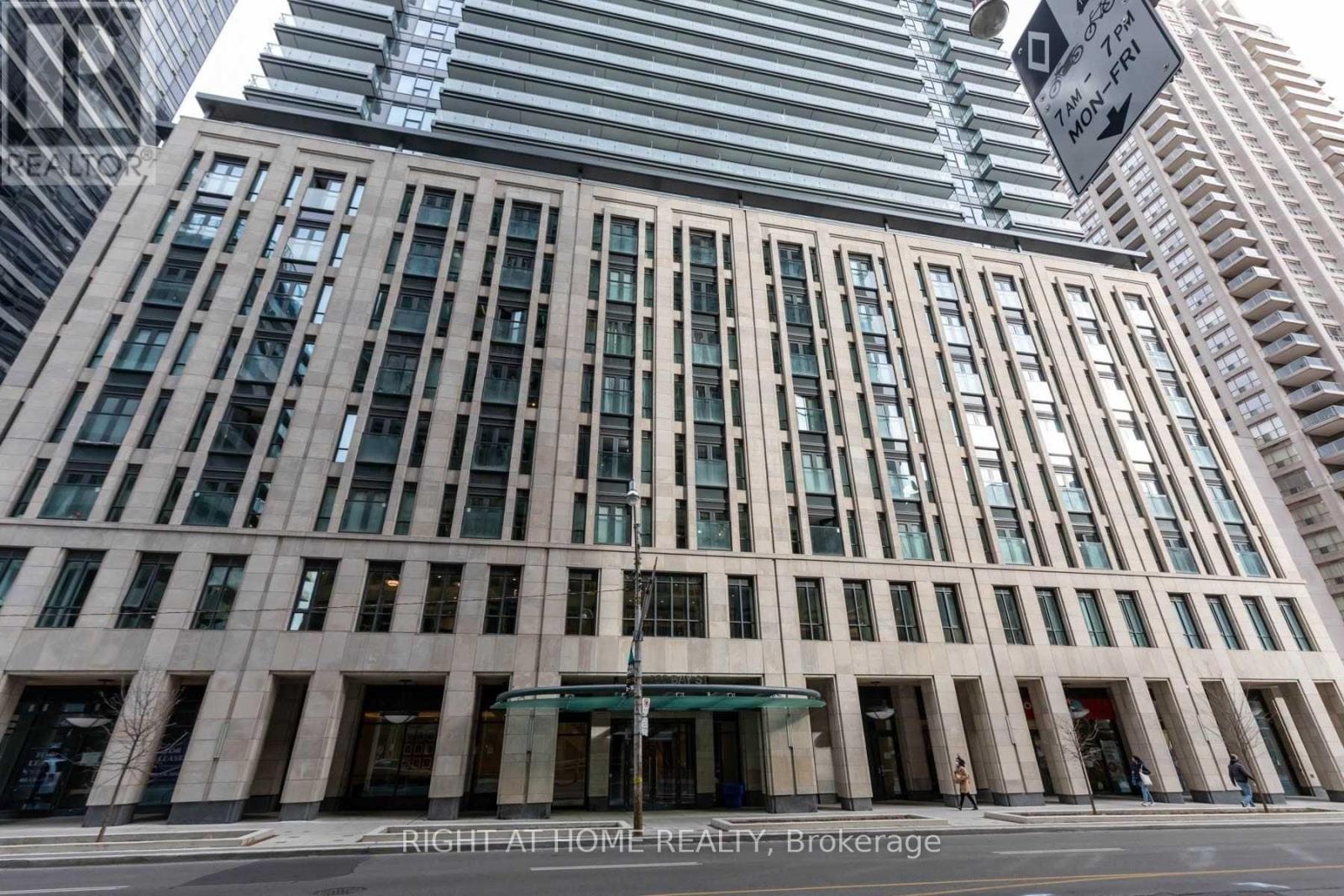 #1518 955 BAY STREET - 2