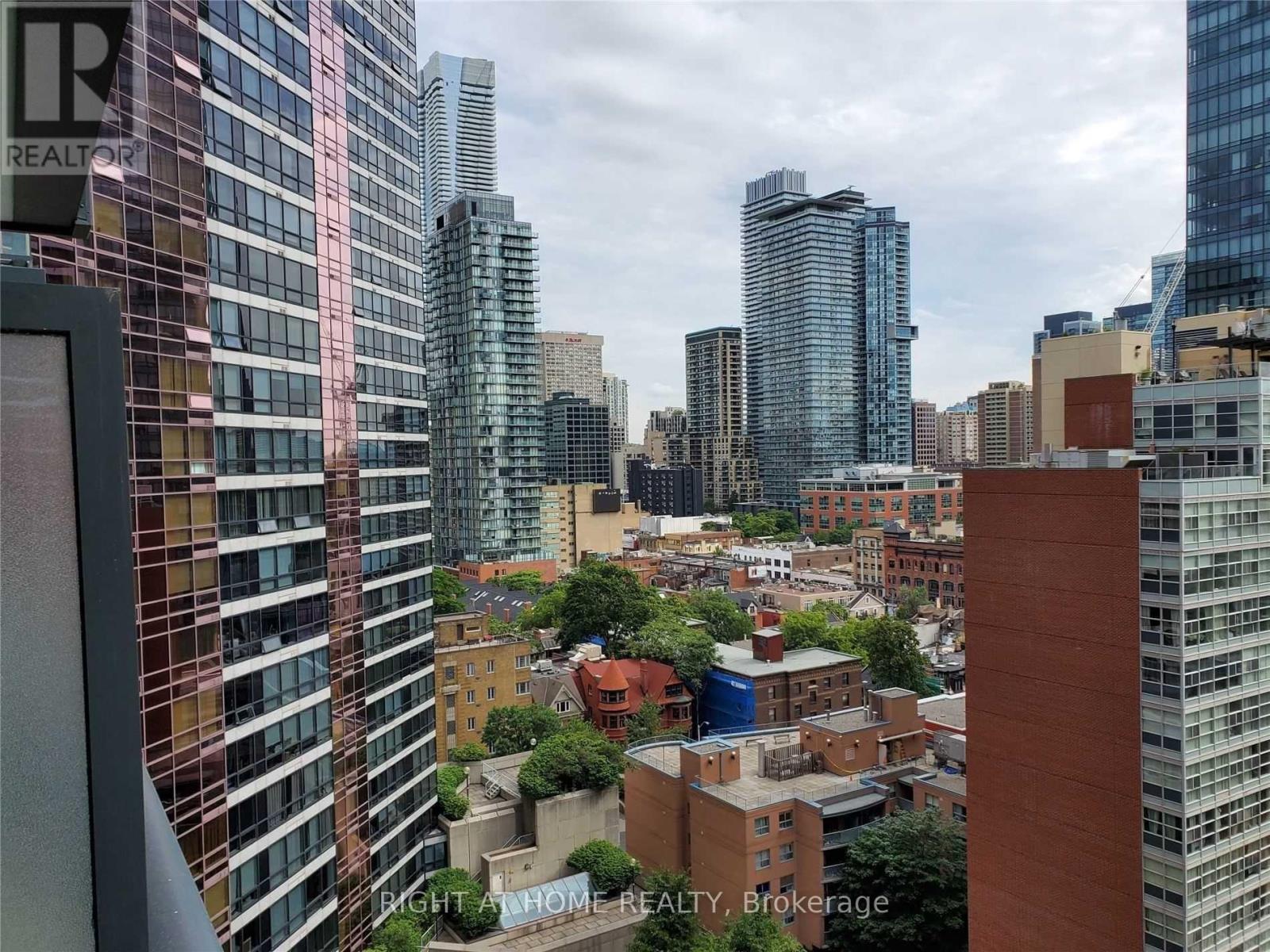 #1518 955 BAY STREET - 21