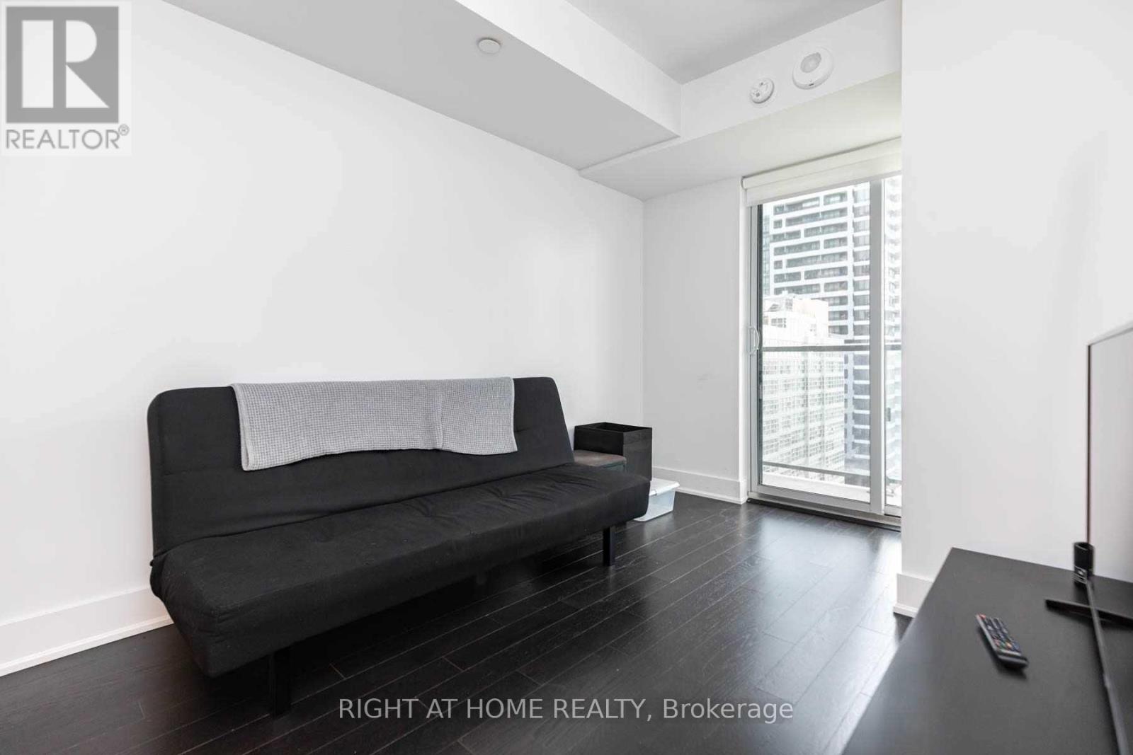 #1518 955 BAY STREET - 4