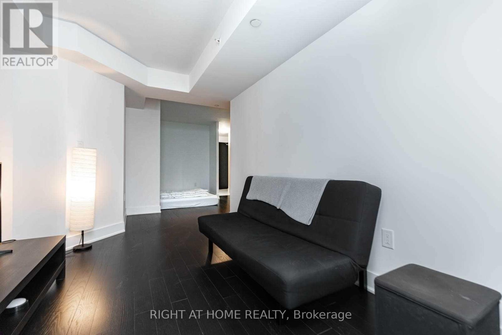 #1518 955 BAY STREET - 5