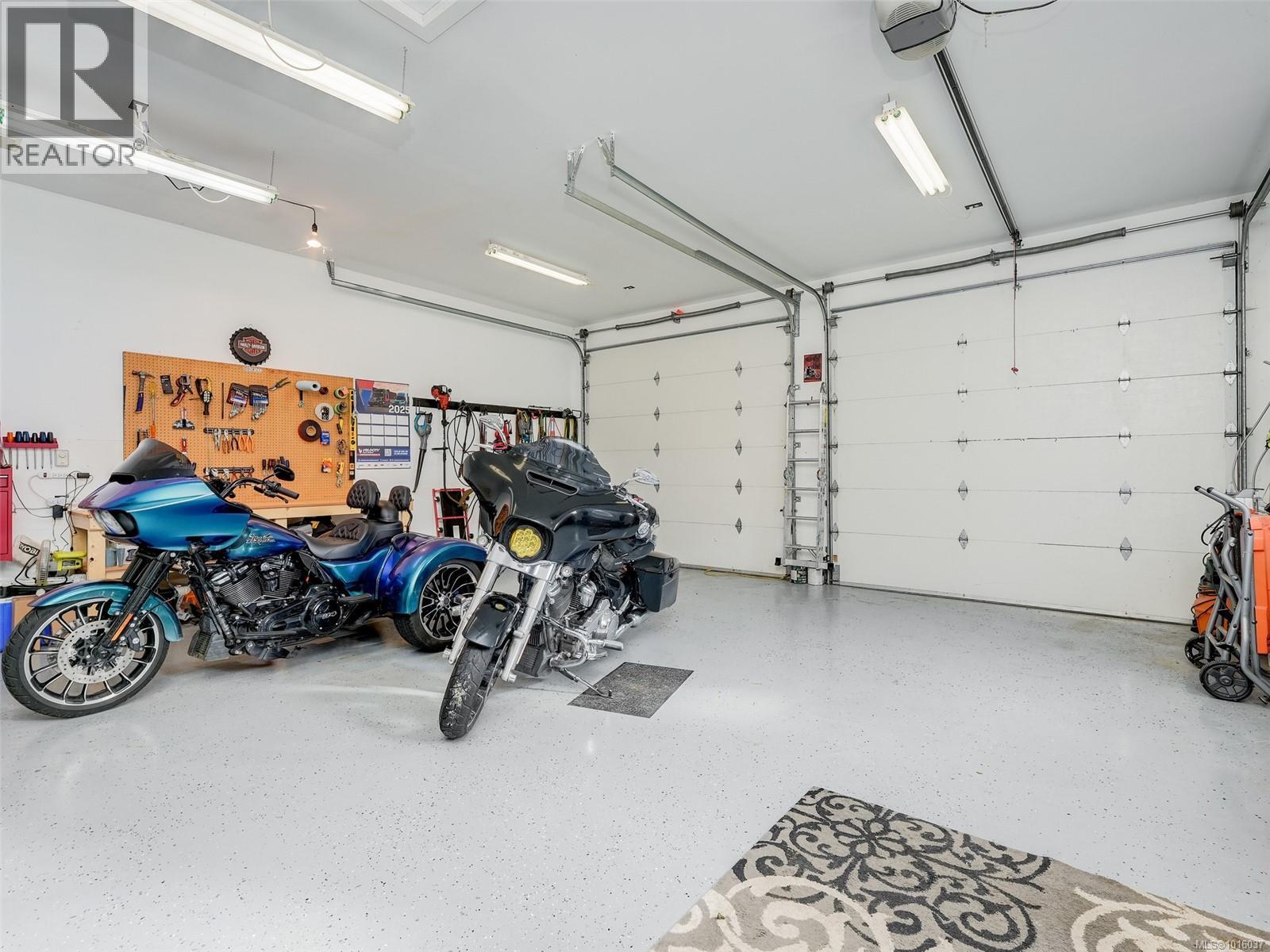  1666 Whiffin Spit Road, Sooke