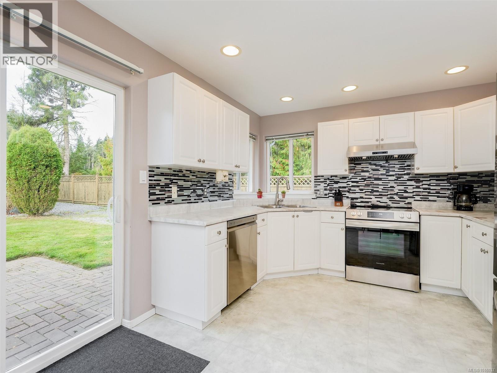  1666 Whiffin Spit Road, Sooke