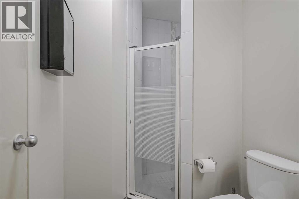 Single Family House for Sale in   Edenwold Heights NW Edgemont Calgary 