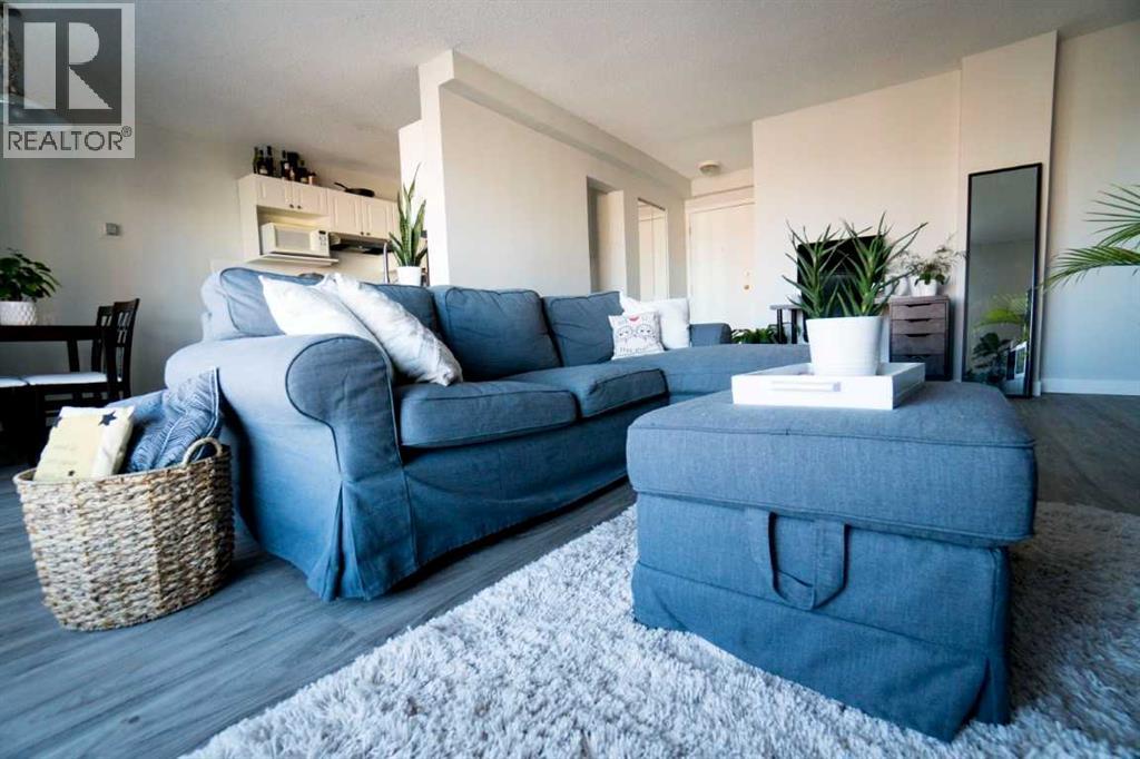 Single Family House for Sale in    Avenue SW Beltline Calgary 